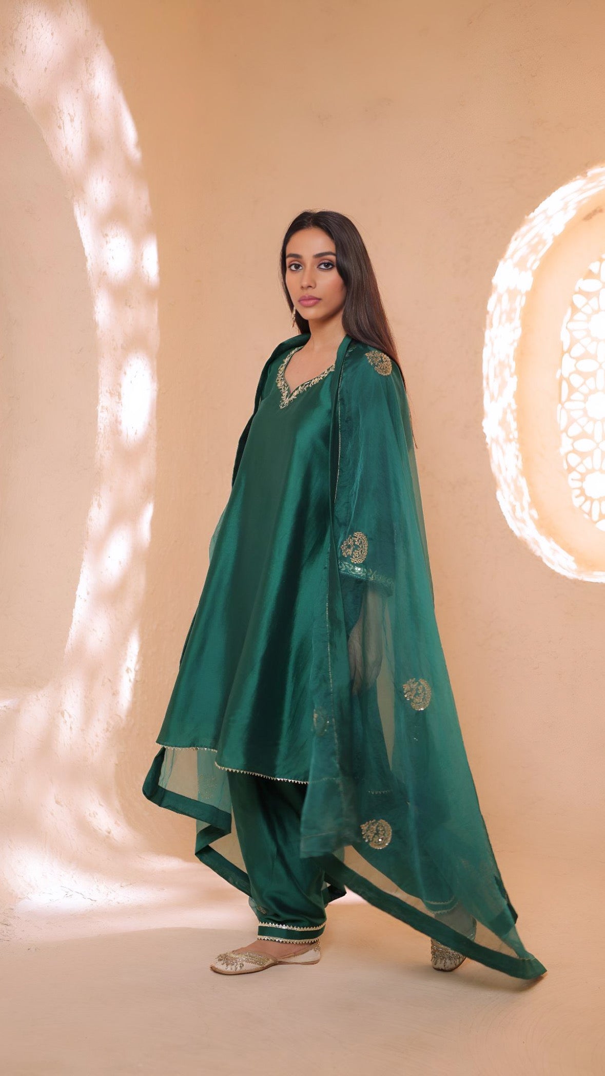 Shagna green choga set