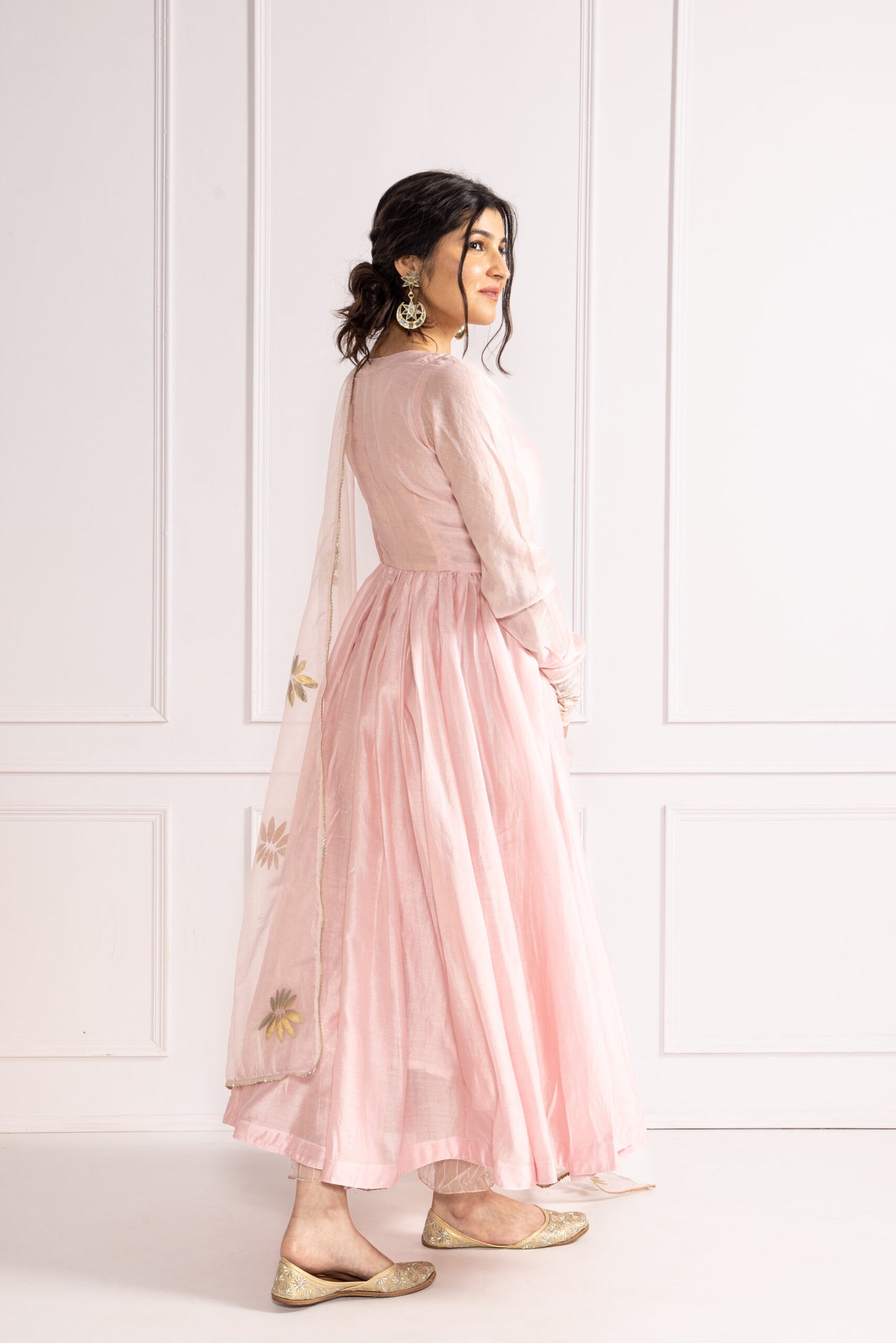 Sunehra Light Pink Anarkali Set